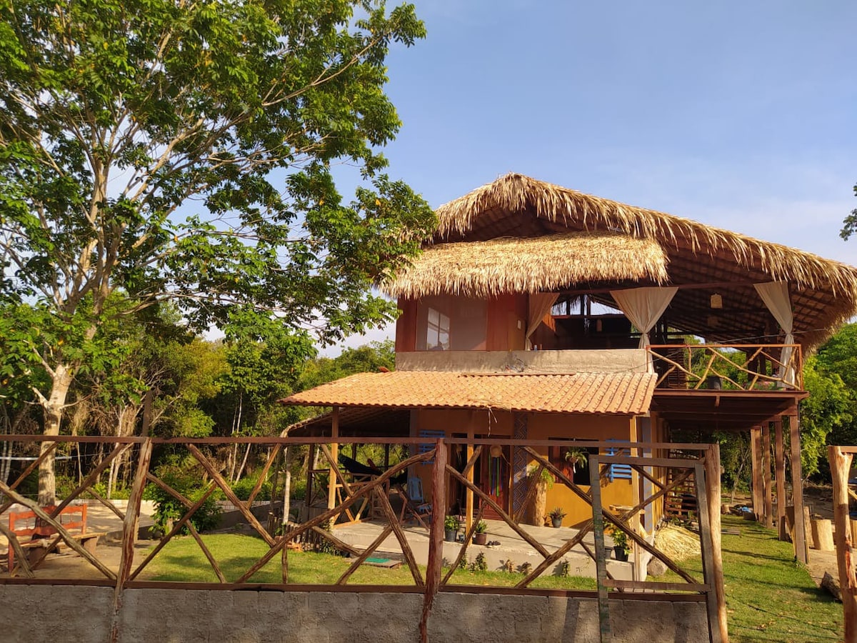 Quarto Amazonas Triplo Casal (Casa Muiraquitã)