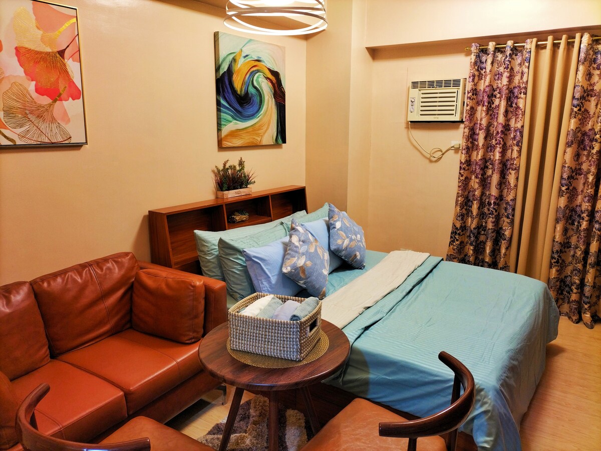 Studio Condo in Cebu City +Wi-Fi+Netflix+Pool&Gym