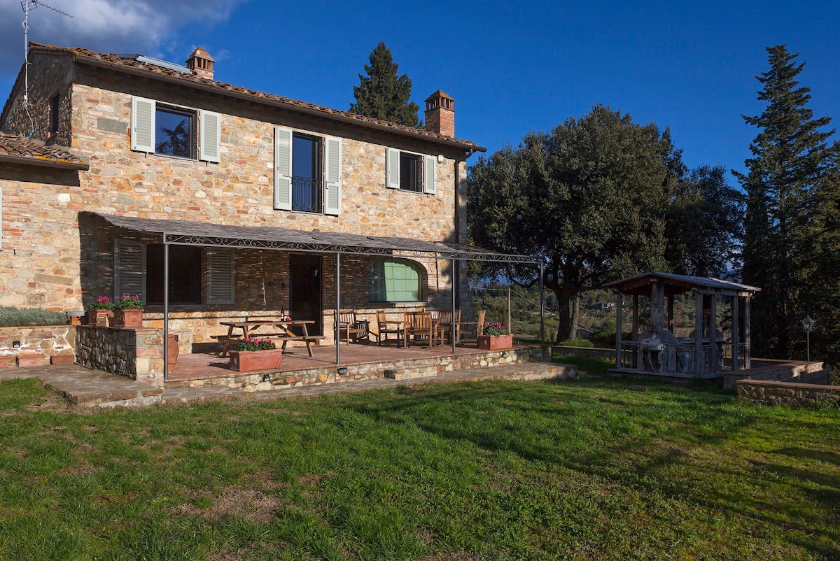 基安蒂山（ Chianti Hills ）的La Casa di Thea令人惊叹的农舍