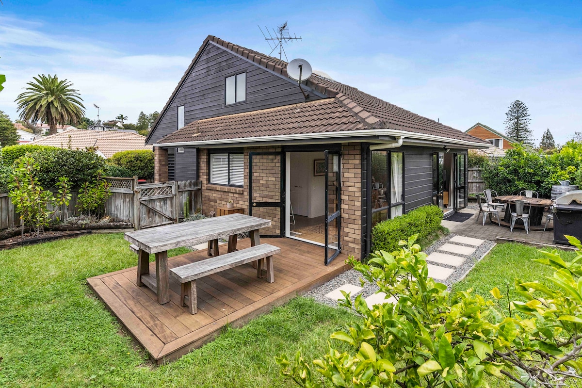 Your Home away from Home in the heart of Ellerslie