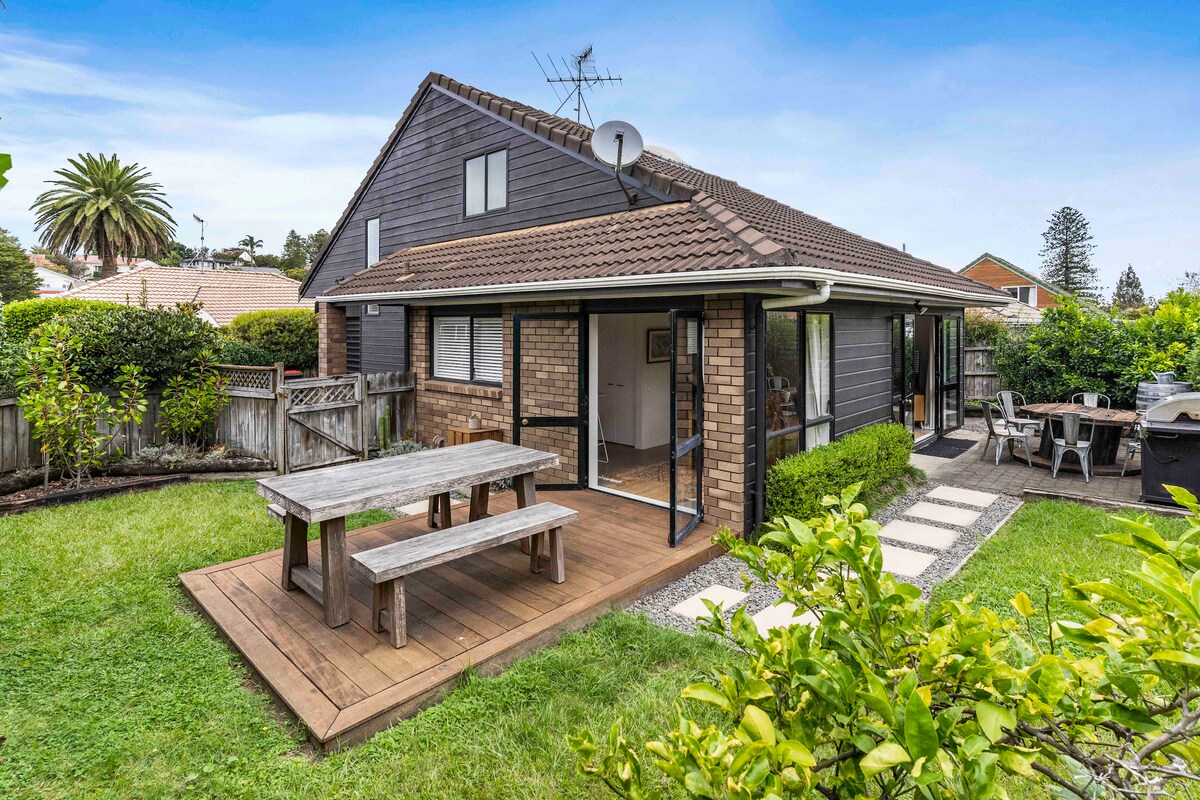 Your Home away from Home in the heart of Ellerslie