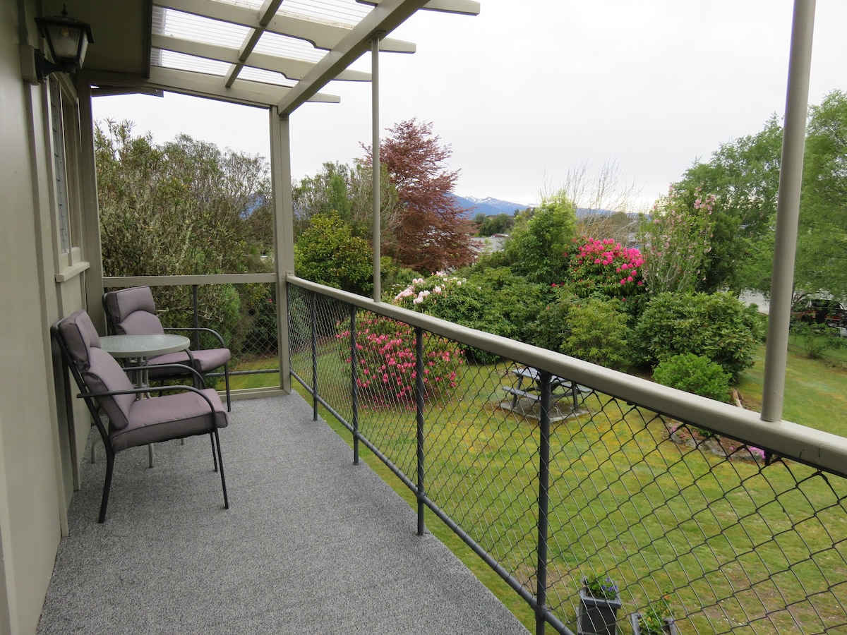 Glendale River View, Manapouri