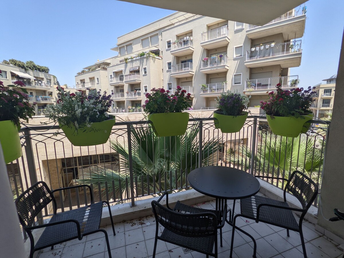 Jaffa 's Hideaway -带阳台和停车场的豪华2卧室公寓。