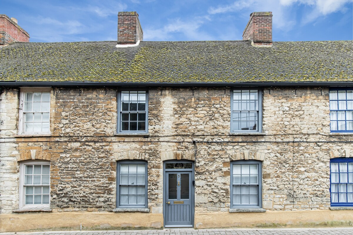 Oxfordshire Living - The Bowler Hat -超赞房东