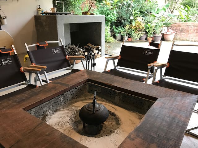 后院日式地炉(使用前需先经屋主同意并遵守使用规则)