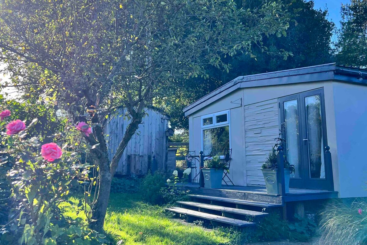 Orchard Cottage on Birchwood Farm