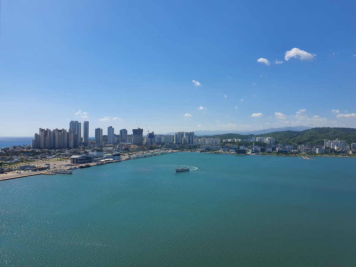 束草日出酒店/18楼高楼/湖景/东海景/Sokcho Jungang市场5分钟/Abai村5分钟