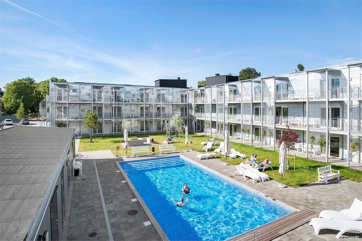 位于维斯比（ Visby ）的中央公寓，可使用泳池