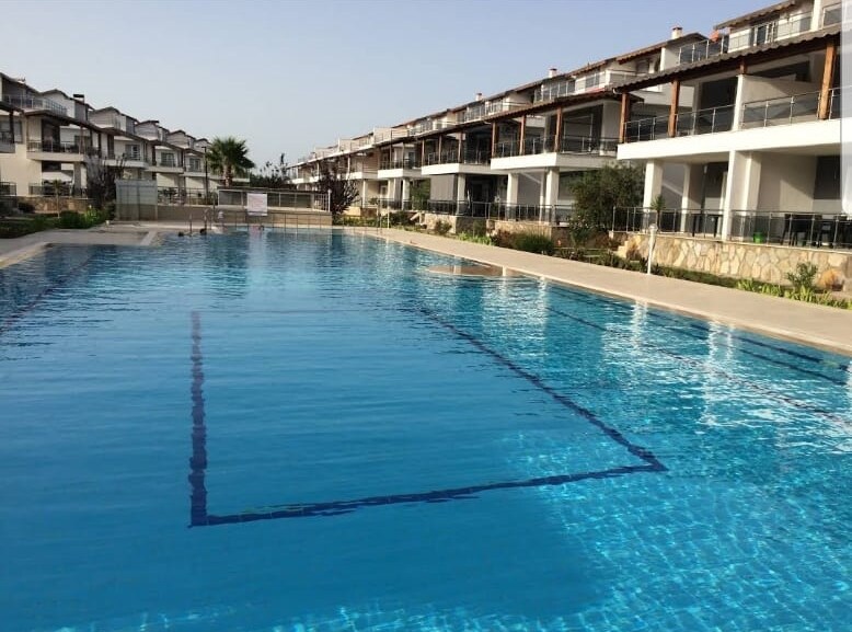 Kusadasi Güzelçamlı日租Triplex4 +1 180米