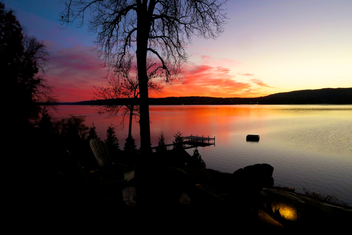 可观的东侧小屋，位于克乌卡湖（ KEUKA LAKE ）