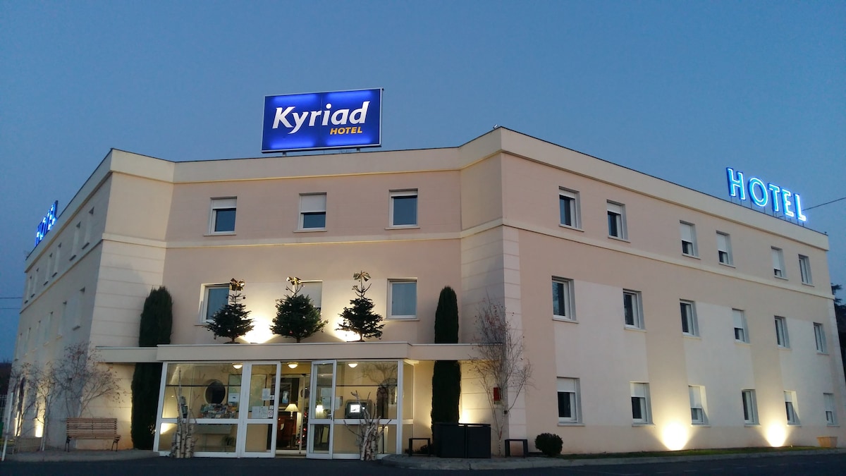 Kyriad Brive West酒店房间