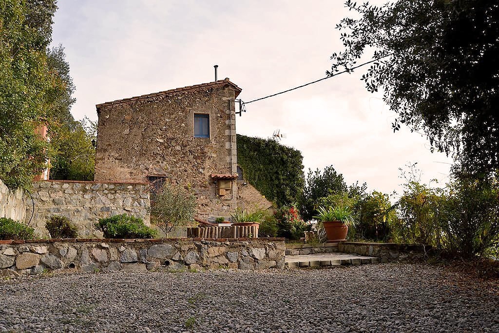 带泳池的独立小屋，距离巴塞罗那55公里。