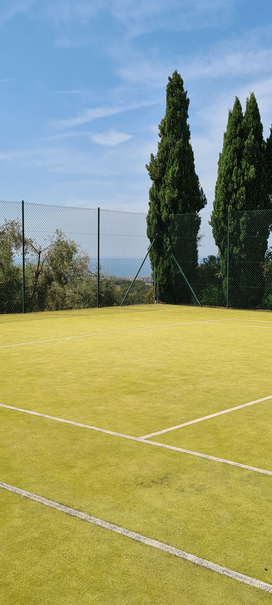 Villa privata con piscina e campo da tennis