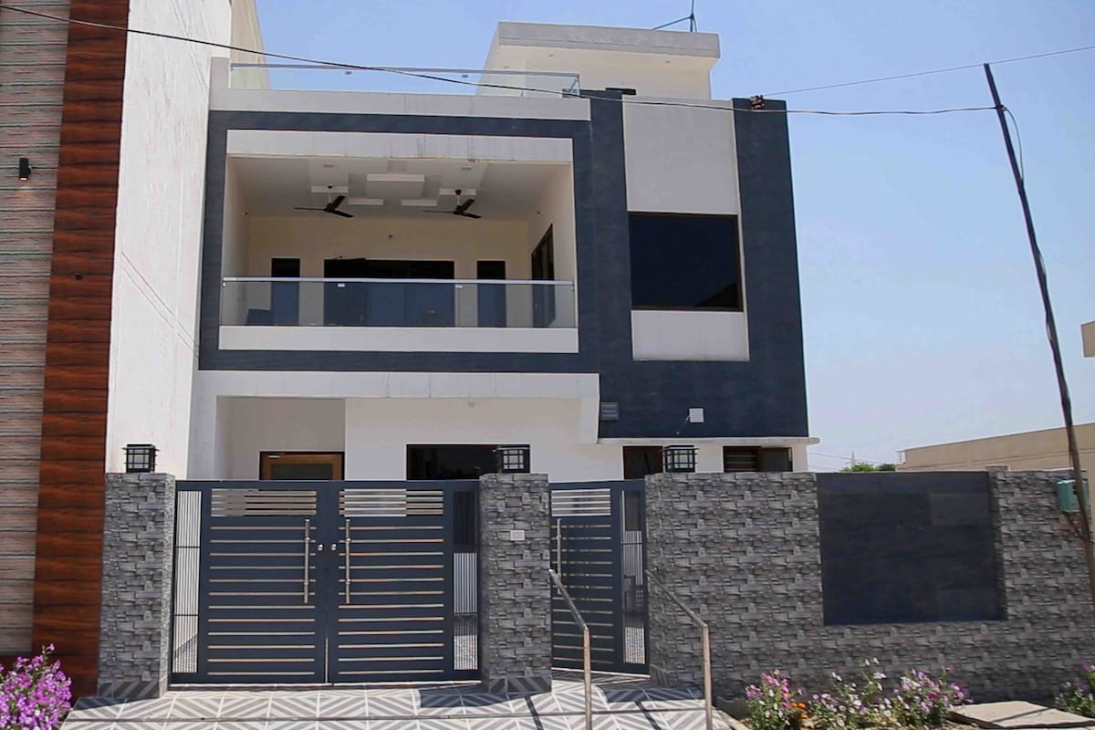 2021 Build 5 Bedroom Property In Hoshiarpur City