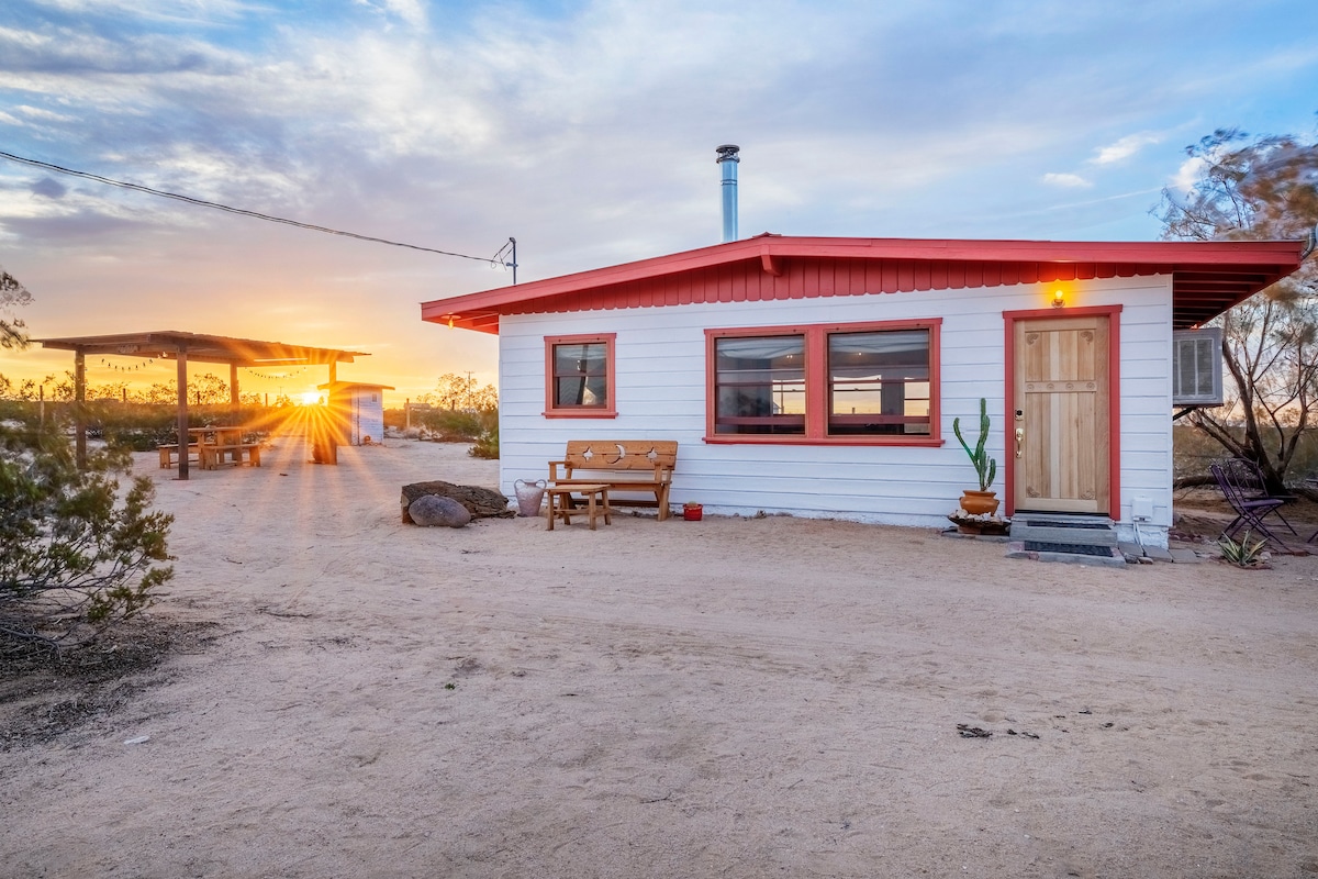 北约书亚树（ North Joshua Tree ）的私人宁静小屋