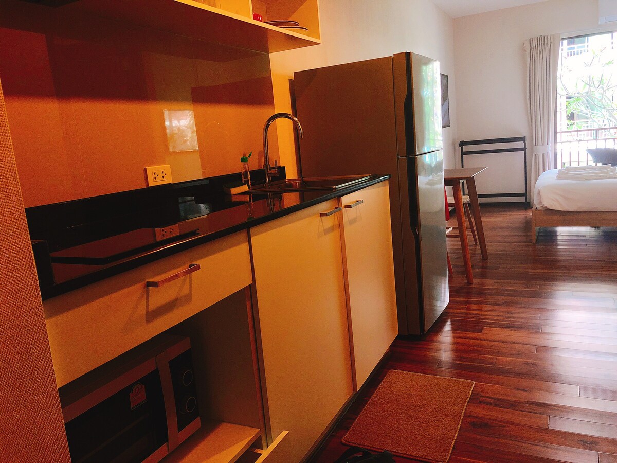 Rawai Frontsea Condo, 一室现代公寓, 距拉威海滩仅50米