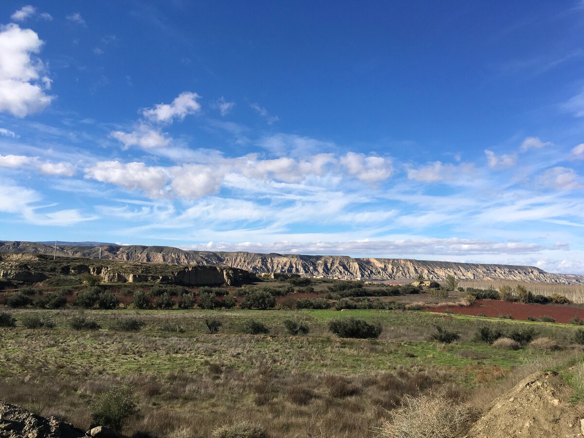 Cueva Hobbit整套生态洞穴3卧室宁静房源