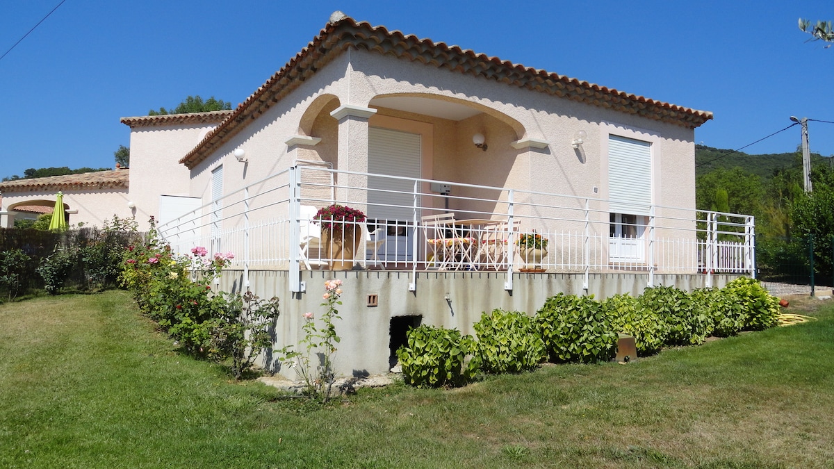 Hérépian, Appartement  avec terrasse et jardin