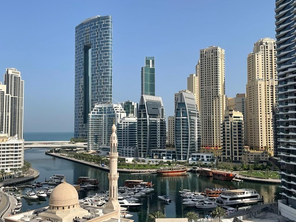 Lux Location Dubai Marina Waterfront Balcony Pool