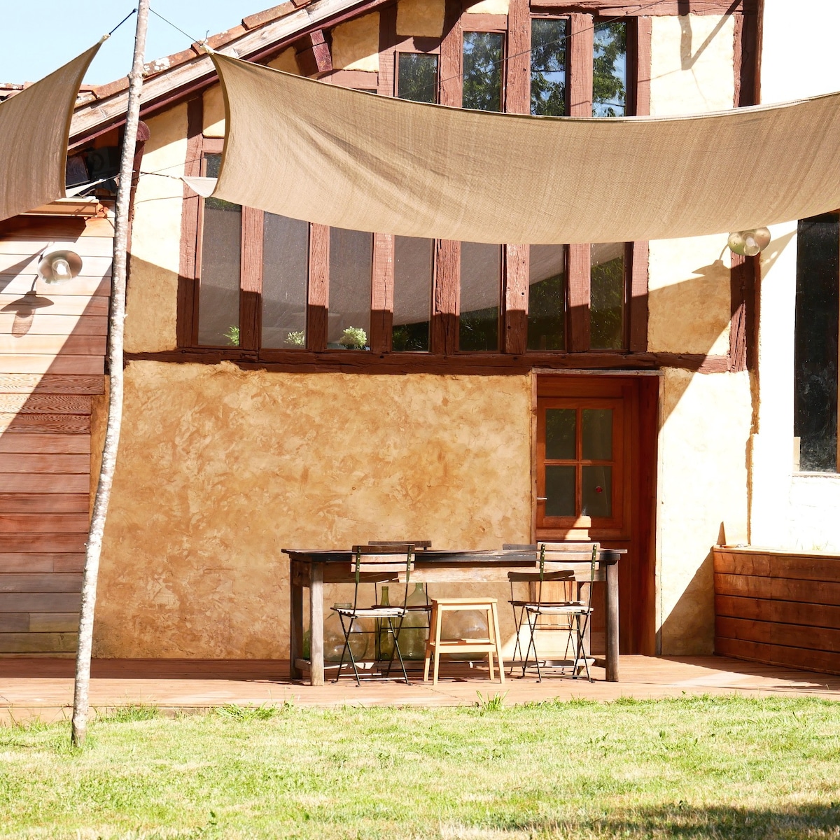 Grande maison calme  piscine entre Gers & Landes