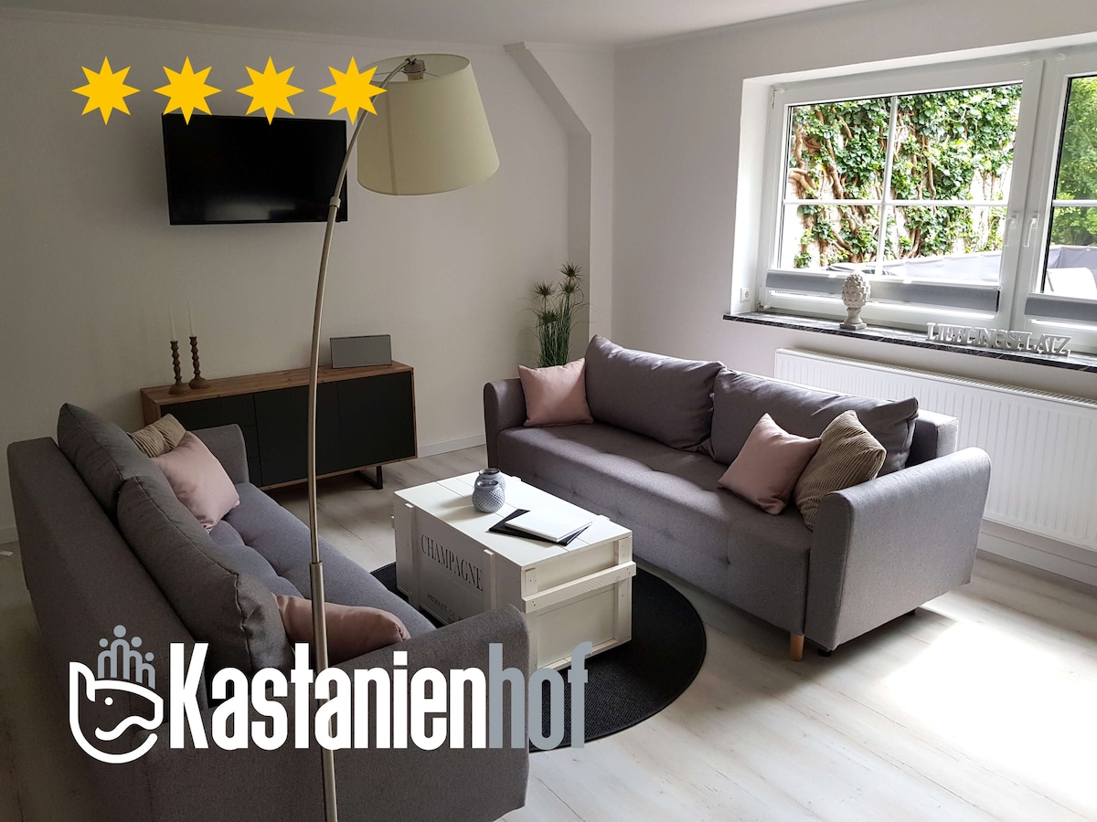 Stilvoll sanierte, helle Ferienwohnung (91m²)