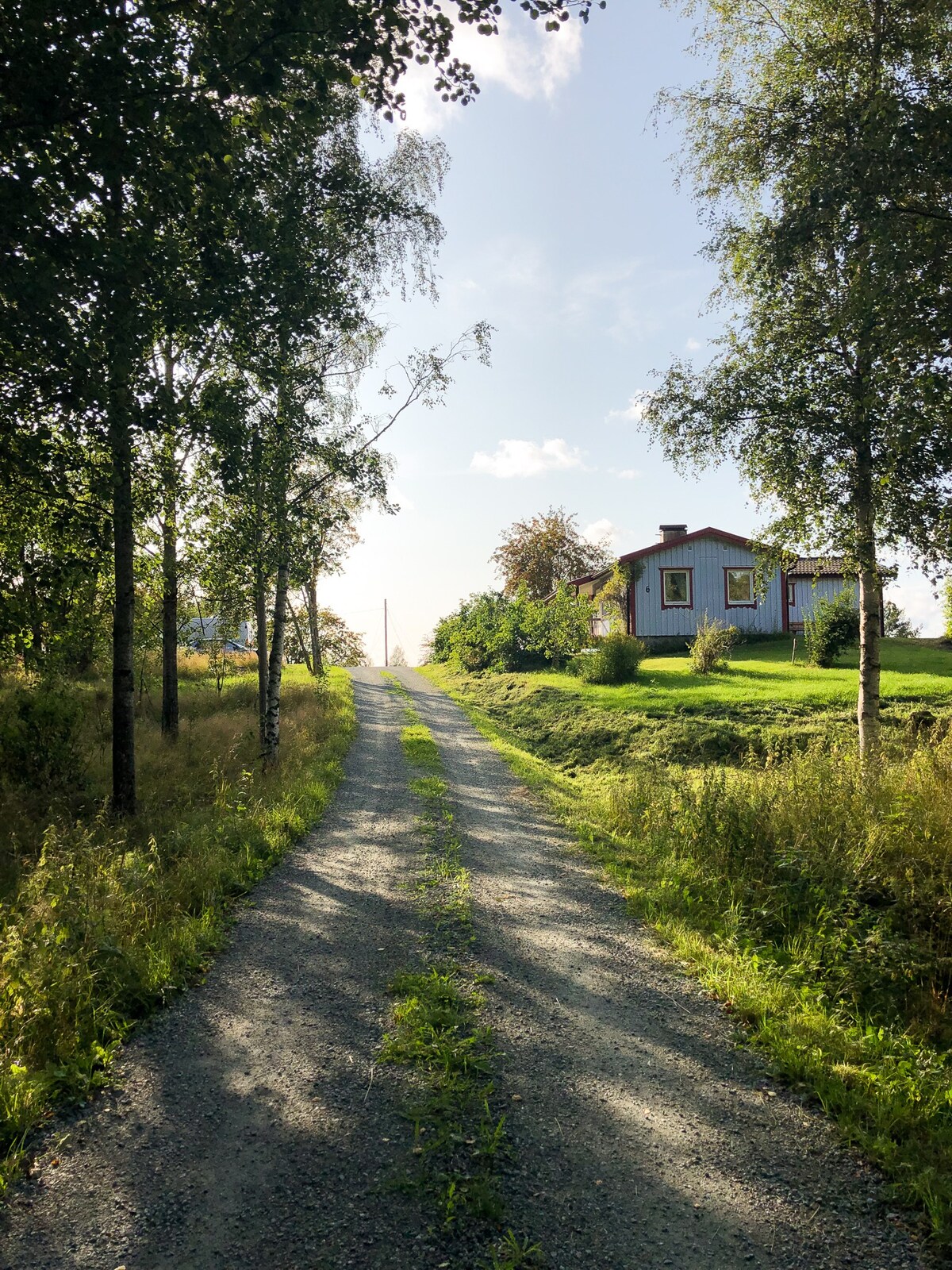 舒适的小屋，可欣赏美丽的湖景