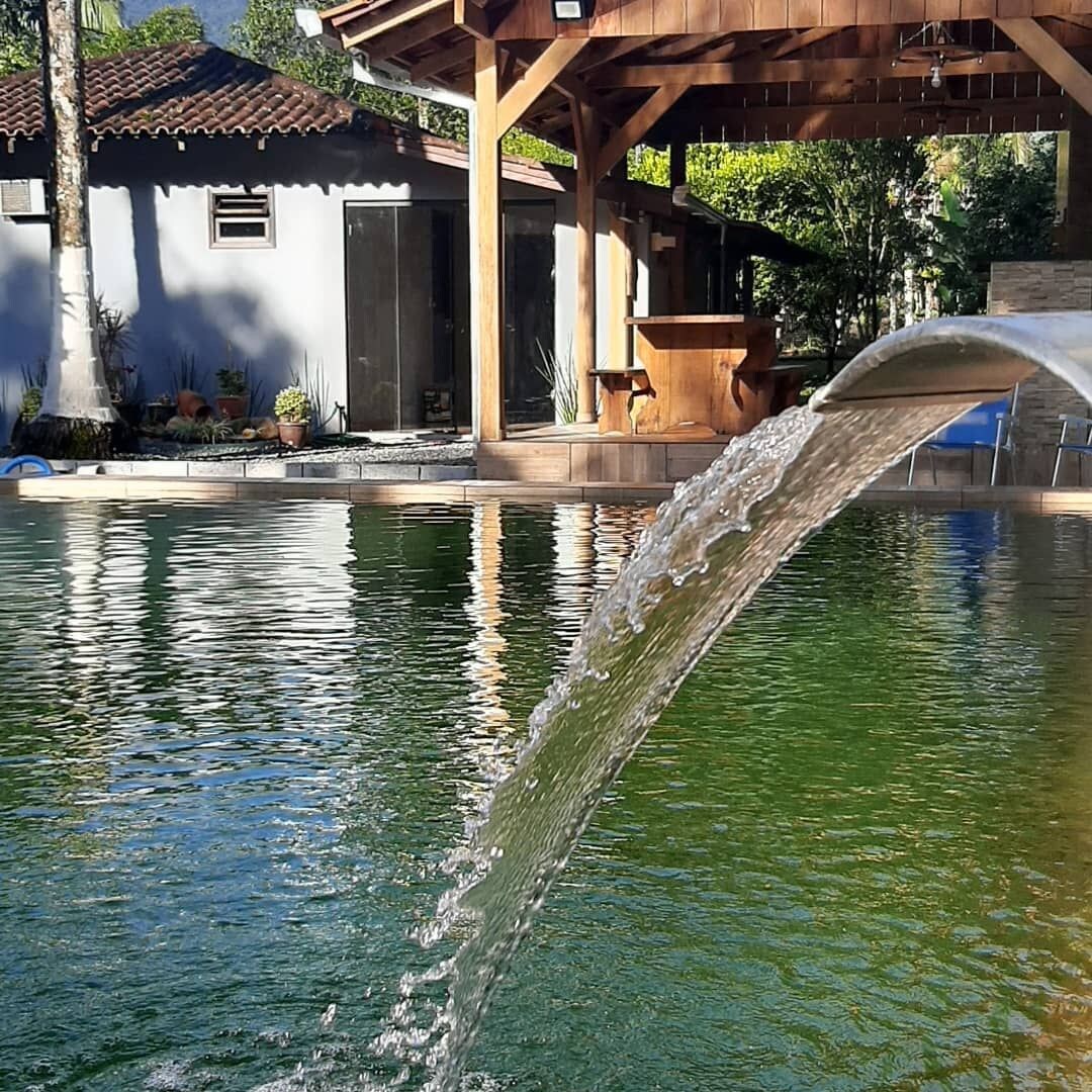 Chácara com enorme piscina 50 MT do Rio São João