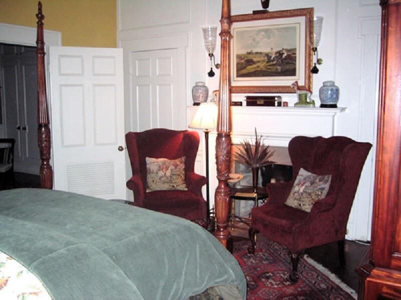 Belle Oaks Inn - Hunt Room