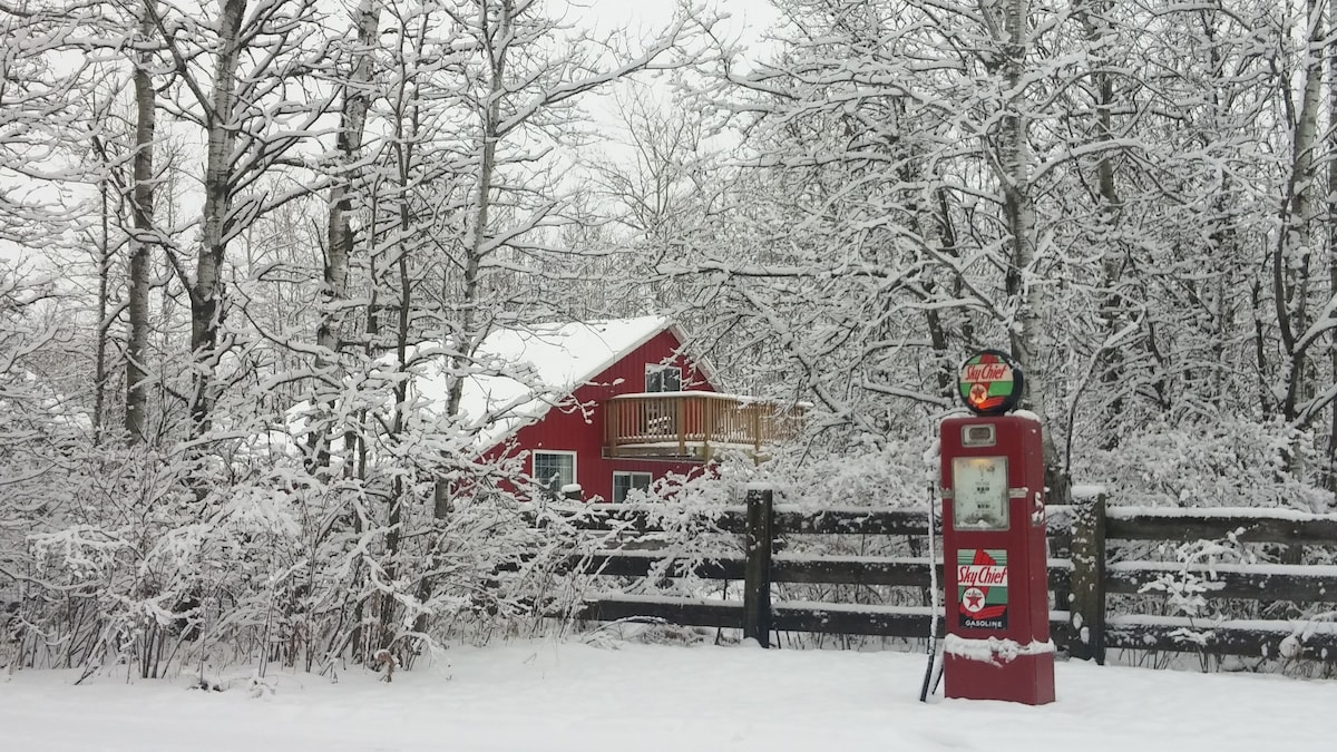 The Lil Red Barn B&B