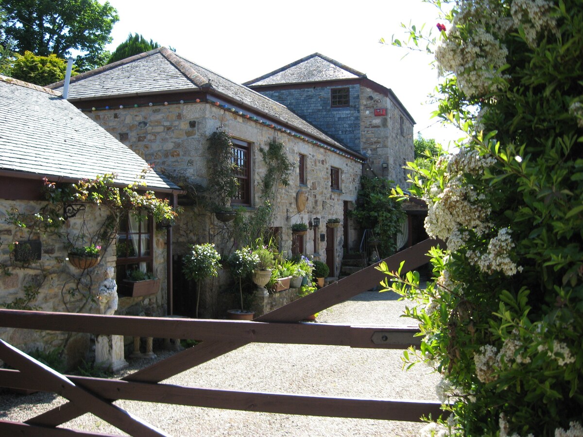 The Stables, (Hicks Mill Cottages) Bissoe, Truro