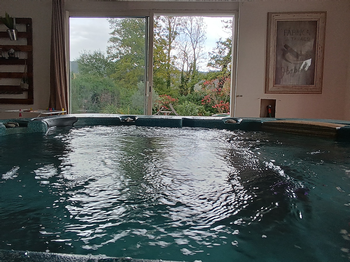 普罗旺斯别墅，带私人水疗/泳池