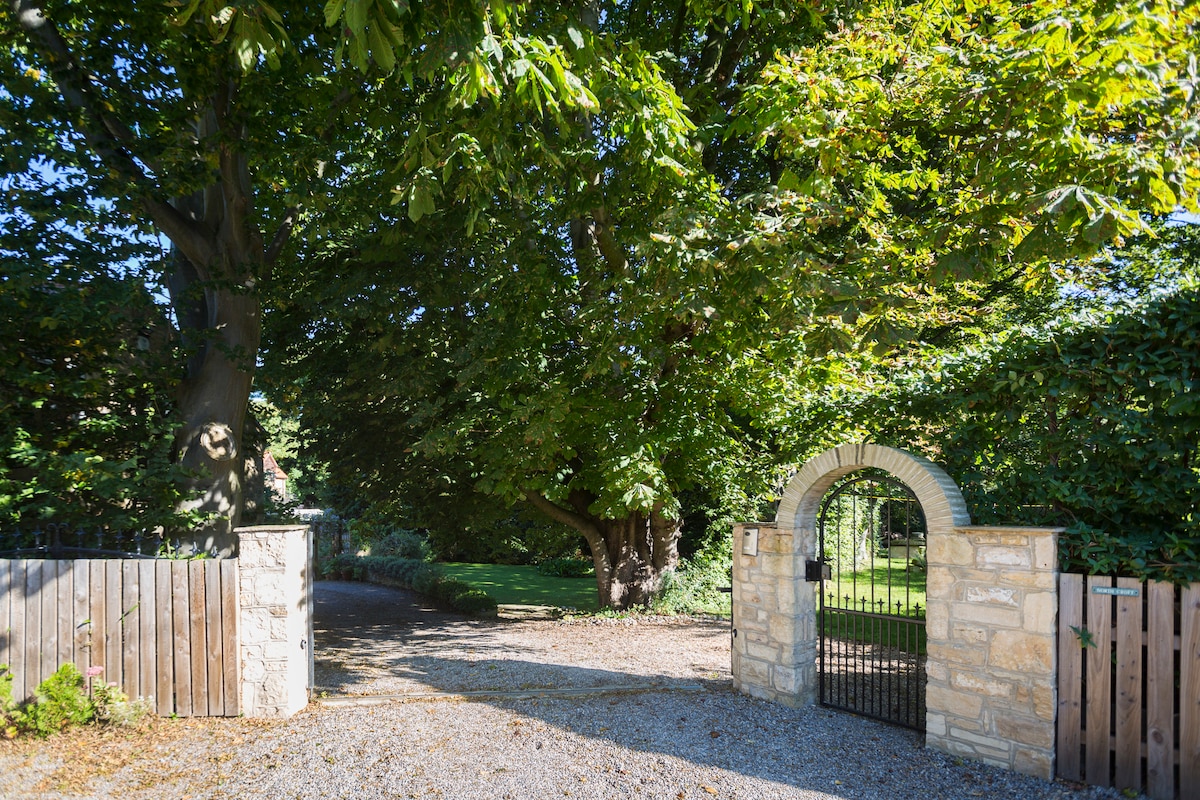 The Barn, North Croft, Wetherby.