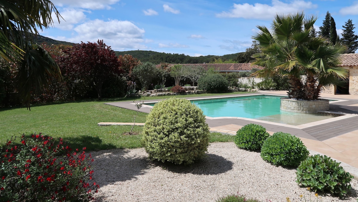 Entre Vignes et Garrigue: le Cottage