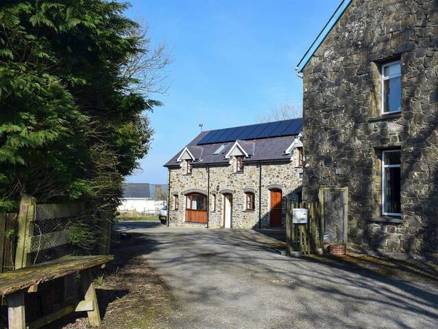 Pentre&rsquo;r Bryn, near Llandysul的民宿