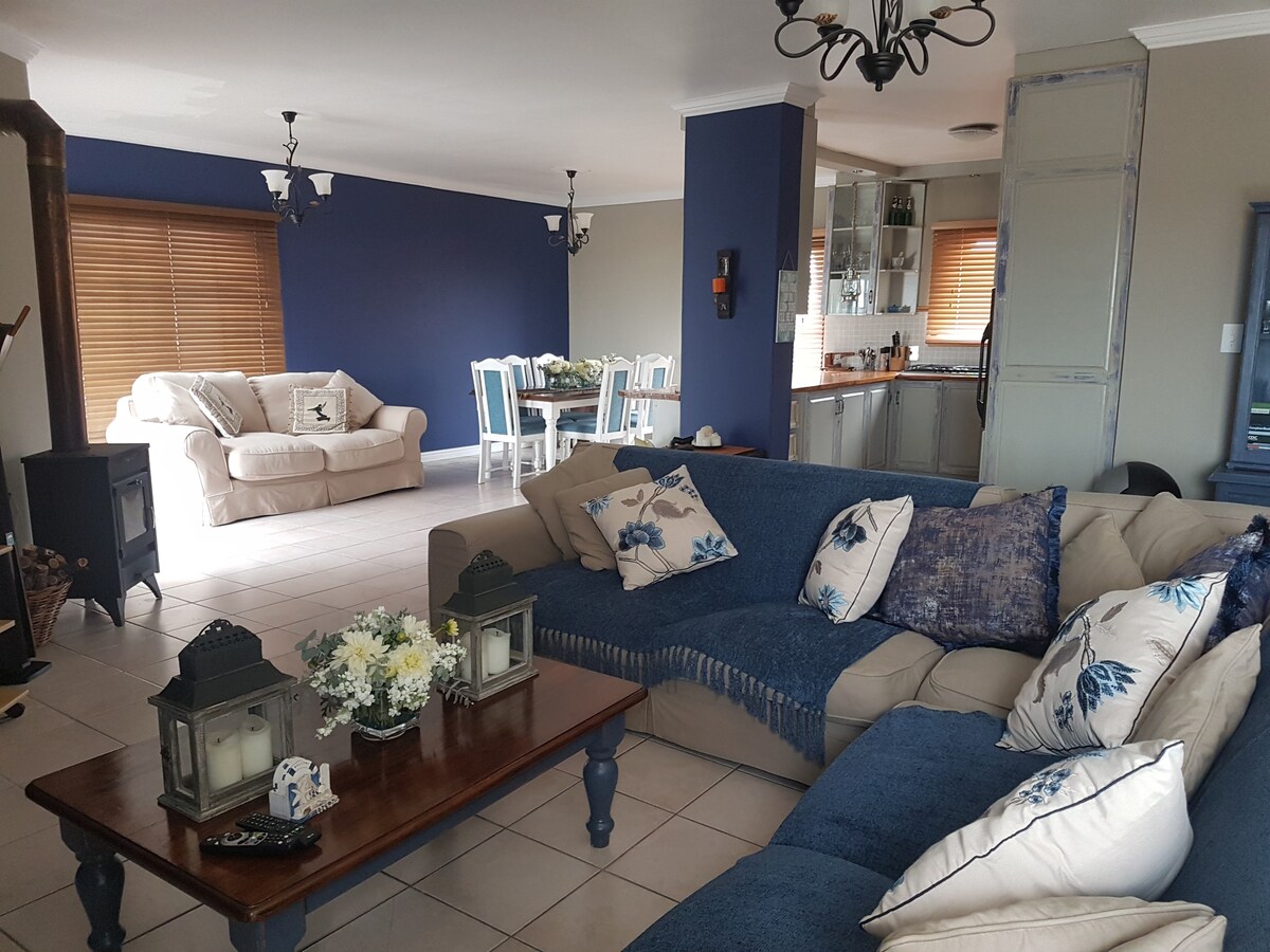 Langebaan - Entire Home with lovely lagoon views
