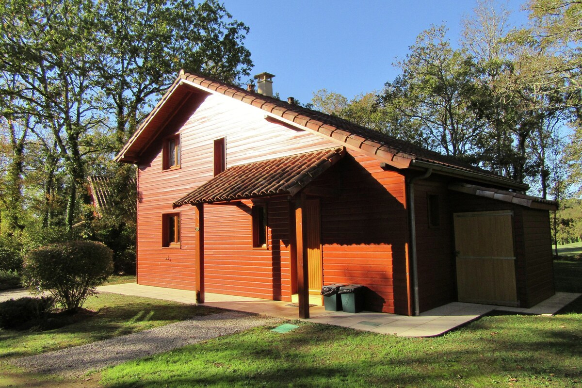 Chalet in the woods of beautiful Dordogne valley