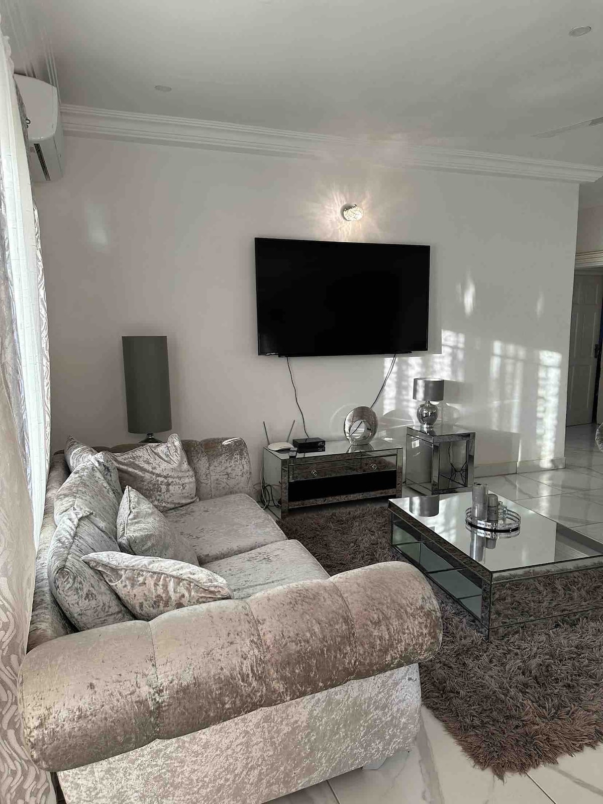 A spacious luxury 2 bedroom flat at KerrSerign
