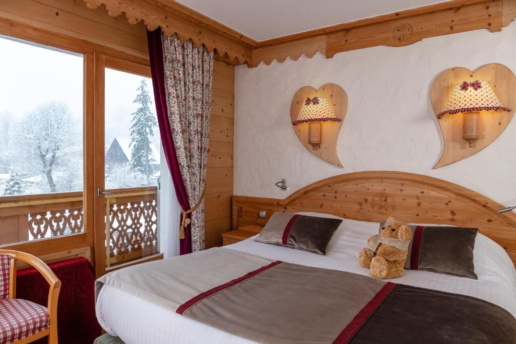 Superior Room South Facing 7 nights | Hotel Neige