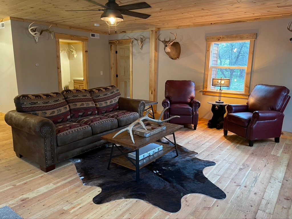 Cabin W/ Optional Bunkhouse in Story, WY