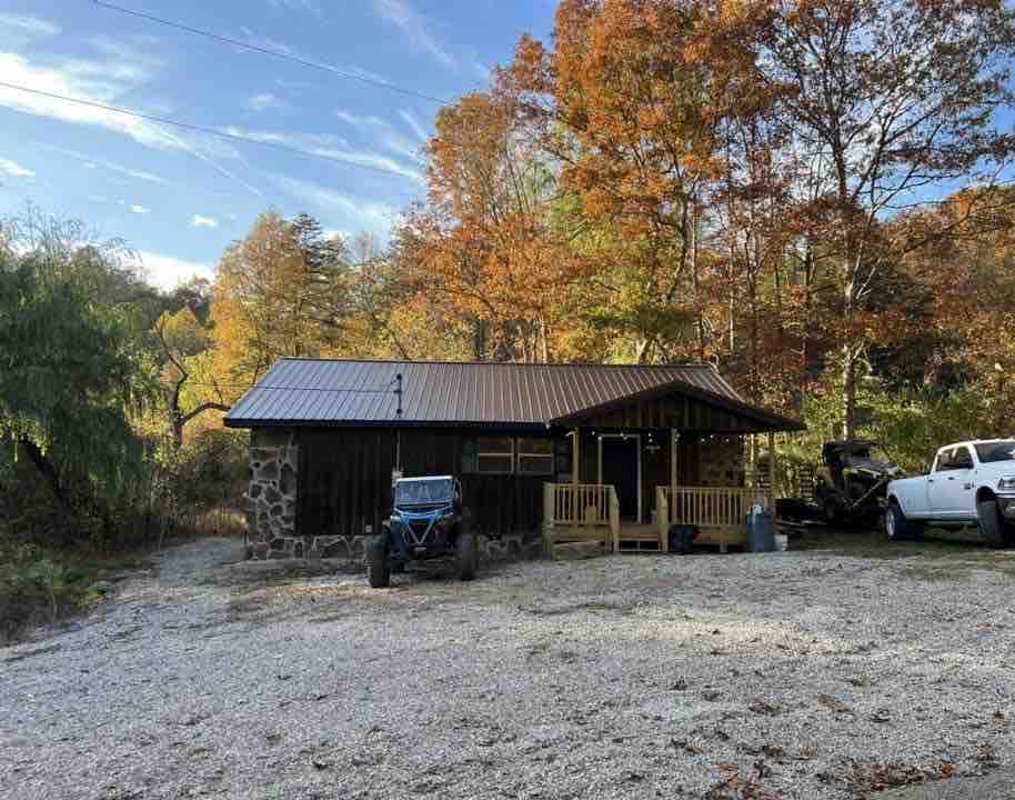 Rustic K&M Retreat: Fire Pit, Trail Access