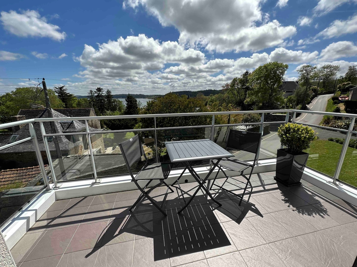 Appartement de charme exposé sud avec vue mer