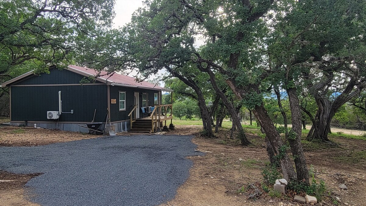 Lazy Oaks Cabins # 1