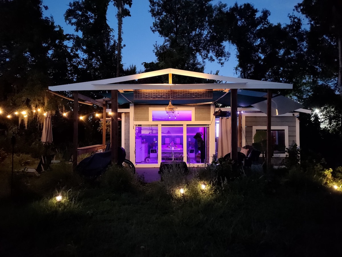 Jungle in Orlando: Glamp Life the Experience