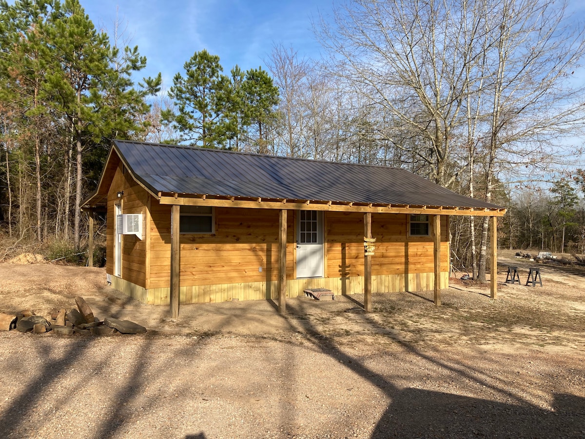 Daisy Creek Cabins and RV (Cabin 3)