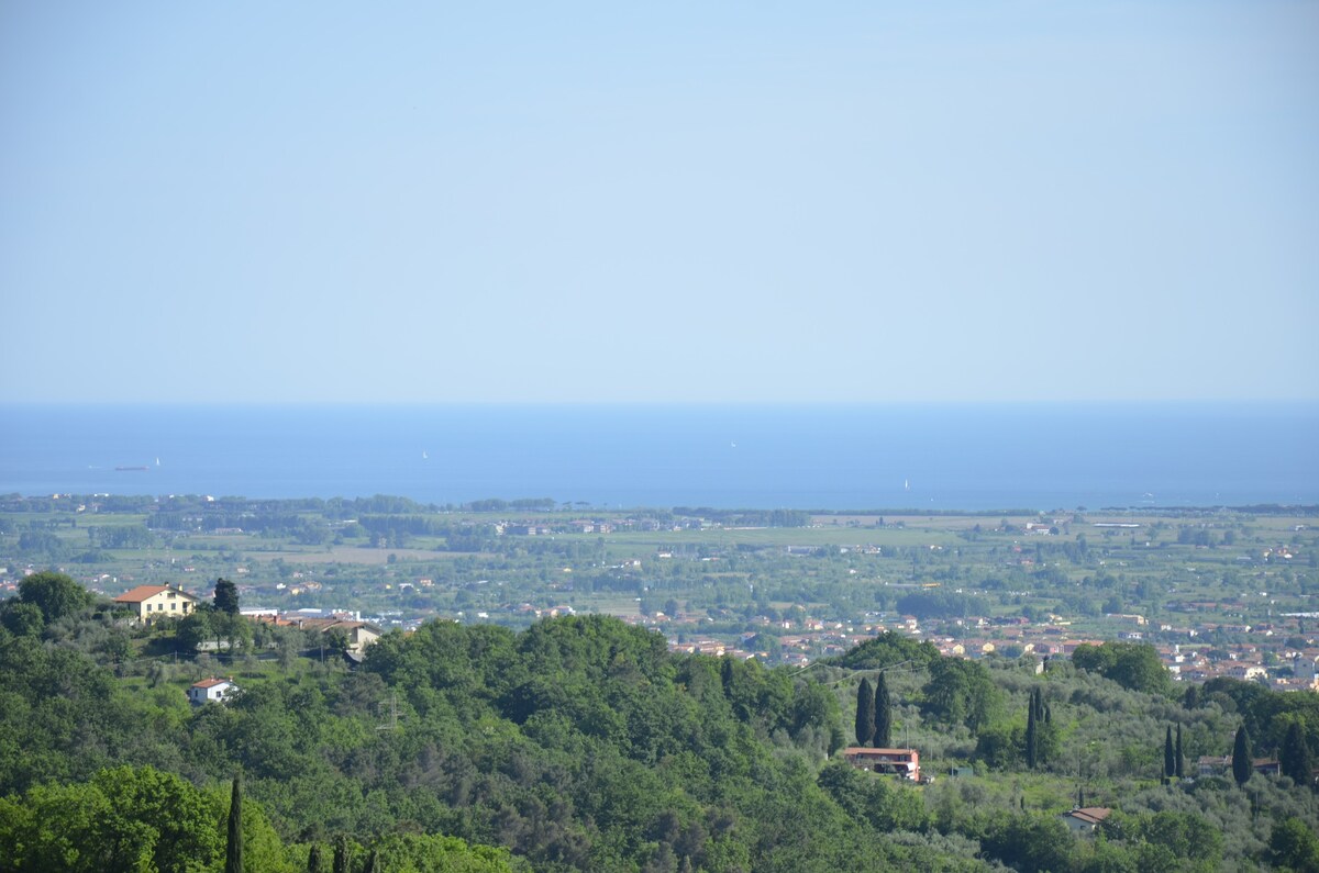 Villa delle Stelle, amazing seaview from the hills