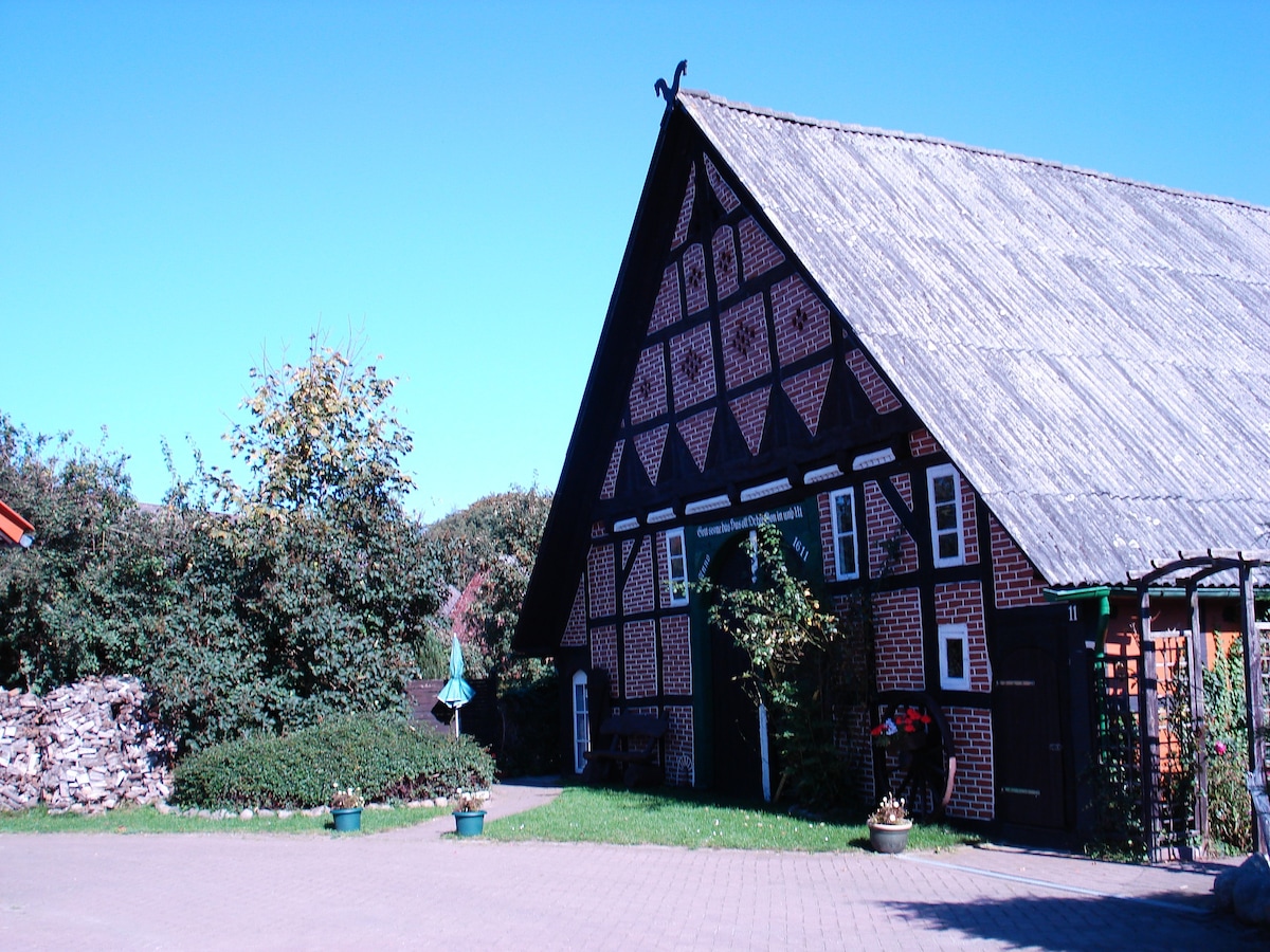 Idyllische Unterkunft im historischen Bauernhaus