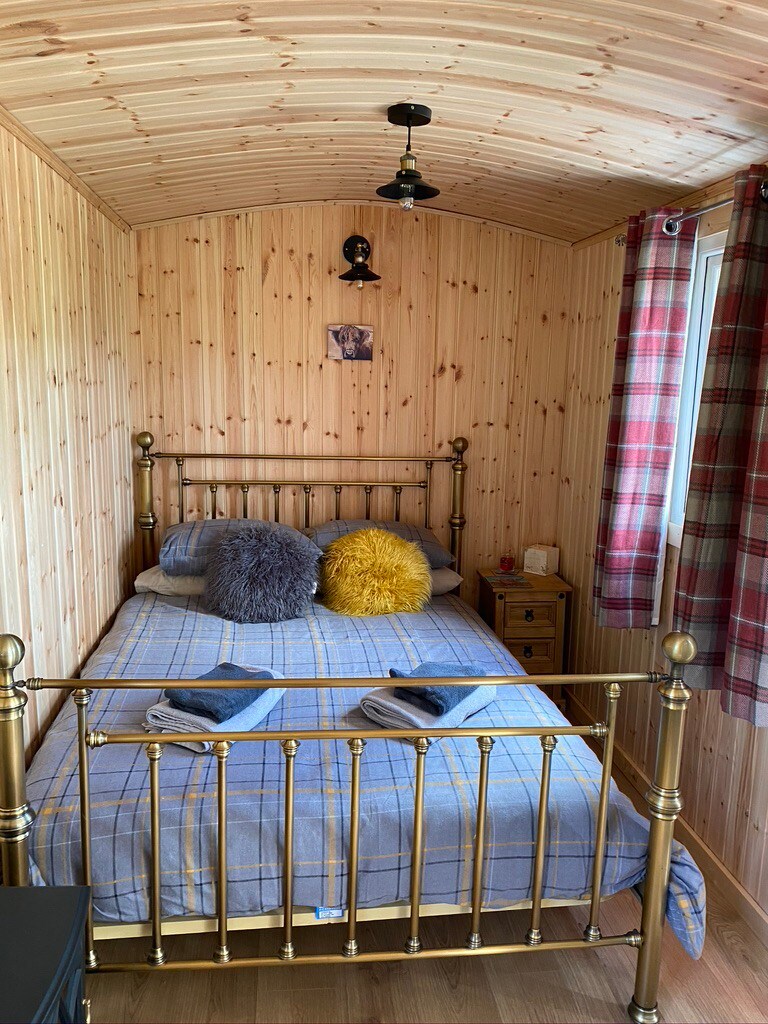 Wee Highland Hideaway Hut ，带整体卫生间