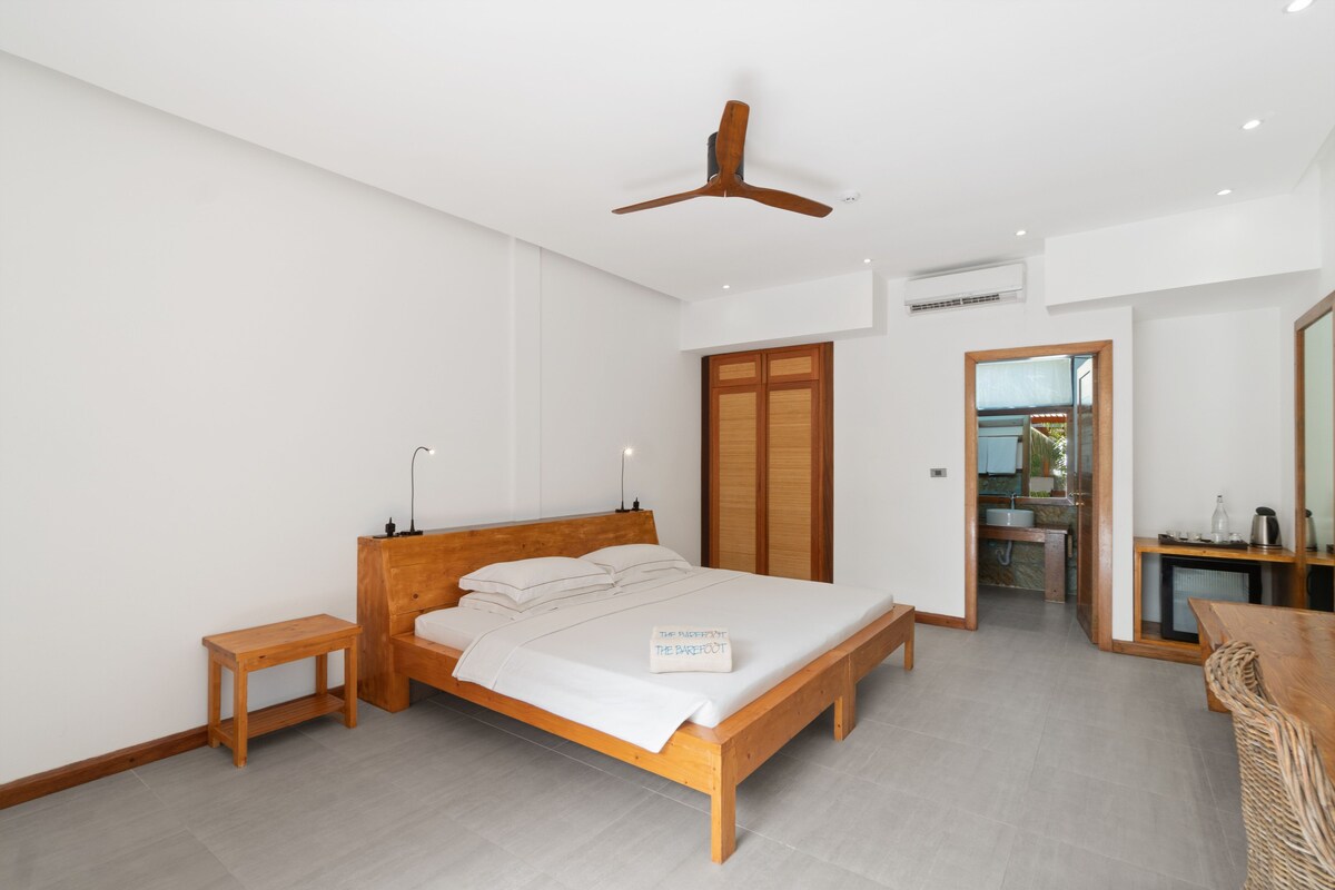 The Barefoot Eco Hotel, Maldives-Seaside Room