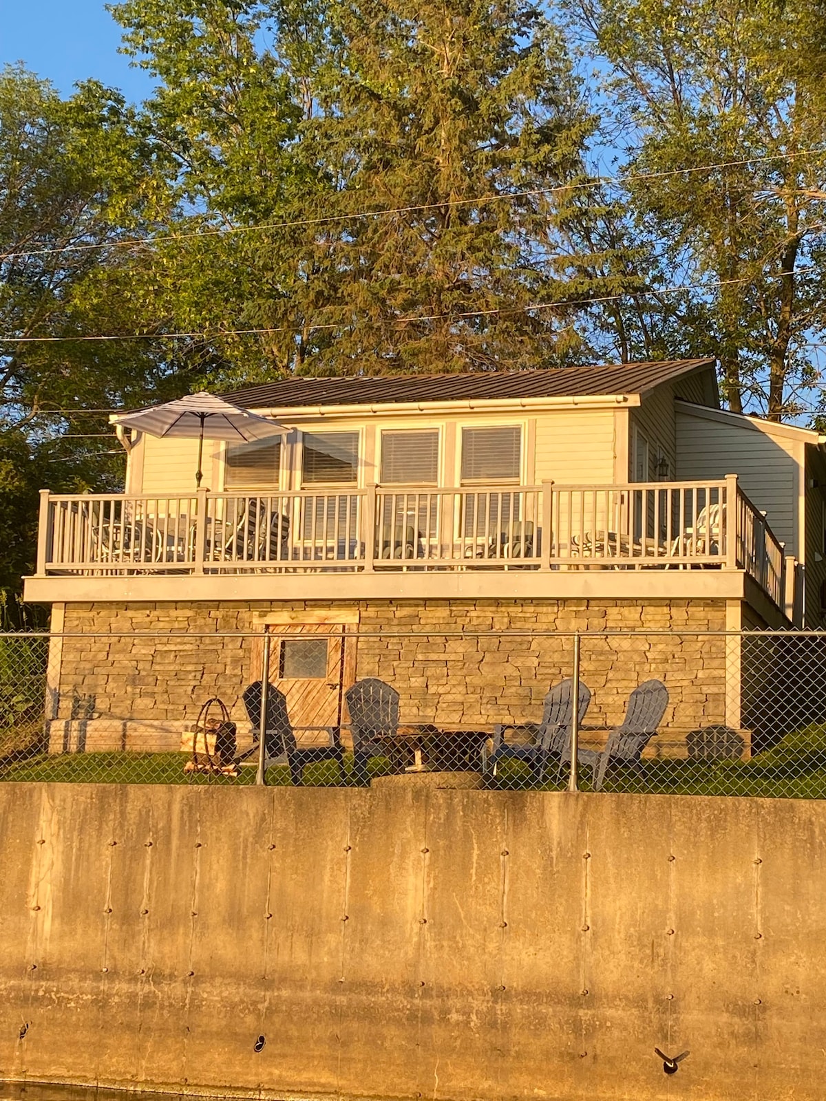 湖滨全年可爱舒适温馨的小屋