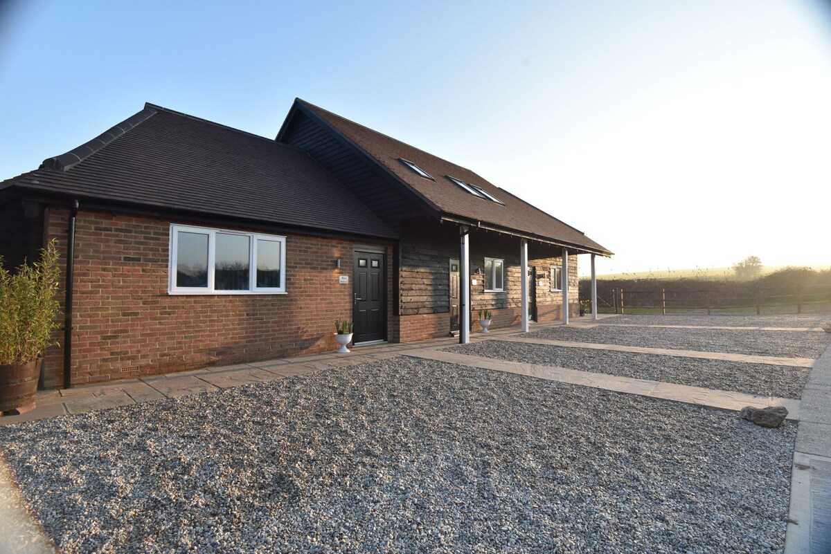 Lily Loft at Footpath Cottages, Reynolds Farm